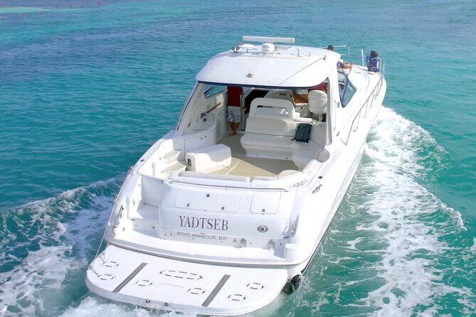Private Yacht SEARAY SUNDANCER 60ft up to 20 pax 23P1 - Snorkeling gear and the Playa Norte anchor stop: how the fun is paced