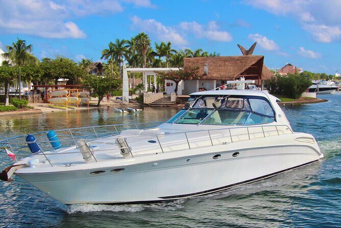 Private Yacht SEARAY SUNDANCER 60ft up to 20 pax 23P1 - What’s included (and what costs extra): pricing you can actually plan around