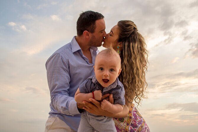 Professional photographer - Puerto Vallarta - Nuevo Vallarta, photo session - The easy plan: meet, shoot, and use the beaches for real variety