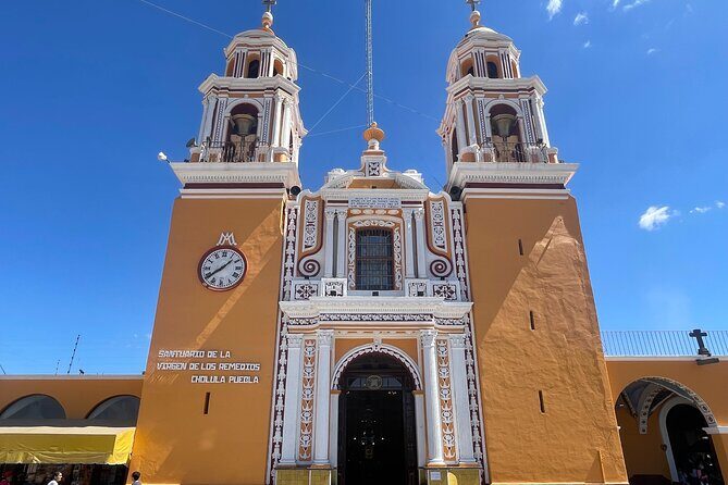 Puebla, Cholula & Tonantzintla Day Tour - Stop 2: Cholula’s Great Pyramid viewpoint—short time, big meaning
