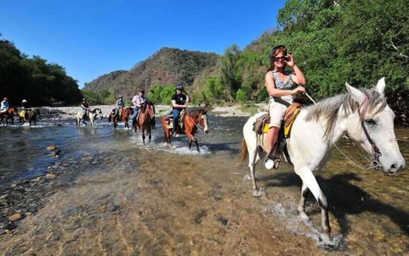 Puerto Escondido: Sunset Horse Back Riding Tour - Key moments you’ll care about most