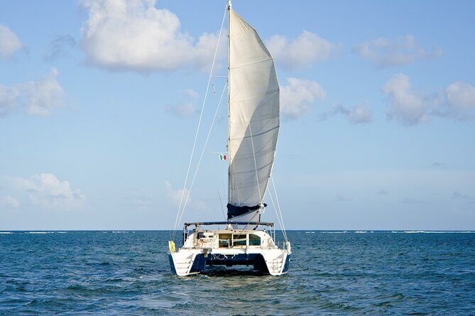 Puerto Morelos Secret Sandbar Catamaran Sail - Pickup, timing, and the bumpy-road reality