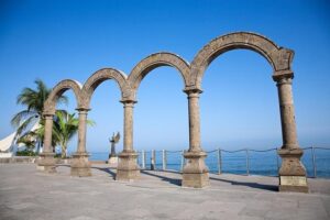 Puerto Vallarta City Tour with lunch - From the Marina and your hotel: how the pickup really works