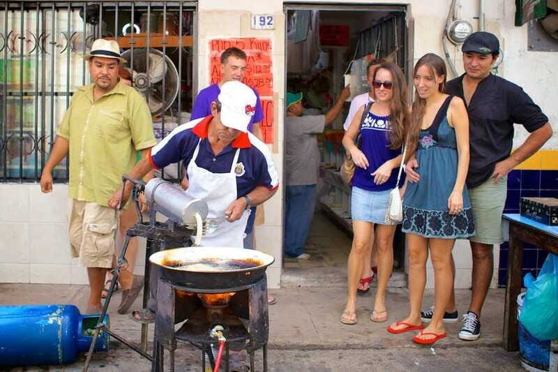 Puerto Vallarta: Evening Taco Adventure Tour - Stop-by-stop energy: short walks, quick waits, and instant variety