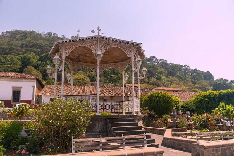 Puerto Vallarta: Guided San Sebastian Tour - San Sebastián lunch: traditional food plus mountain scenery