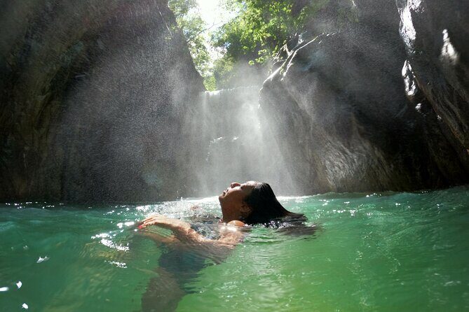Puerto Vallarta Waterfall Hike - The waterfall arrival at around 11:00: swimming, photos, and crowd management