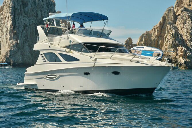 Pura Vida Yacht 42 FT with all inclusive service in Cabo - Stop 1: El Arco time with kayaks, paddle boards, and snorkel gear