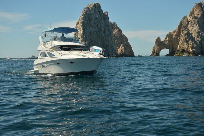 Pura Vida Yacht 42 FT with all inclusive service in Cabo - Practical tips for a smoother time onboard