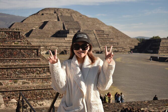 Pyramids of Teotihuacan and restaurant la Gruta (Original) - Tequila Tasting and Artisan Stops Without the Hard Sell