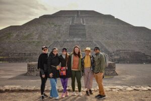 Pyramids of Teotihuacan Dawn (Tequila and Mezcal Tasting) - Meeting at Paseo de la Reforma and how the 6-hour plan stays readable