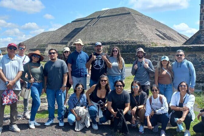 Pyramids of Teotihuacan without traps for tourists morning or afternoon - The Avenue of the Dead: your “walk the story” moment