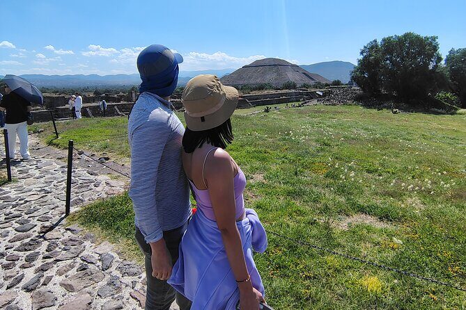 Pyramids of Teotihuacan without traps for tourists morning or afternoon - Ball courts and side areas: why they’re worth your time
