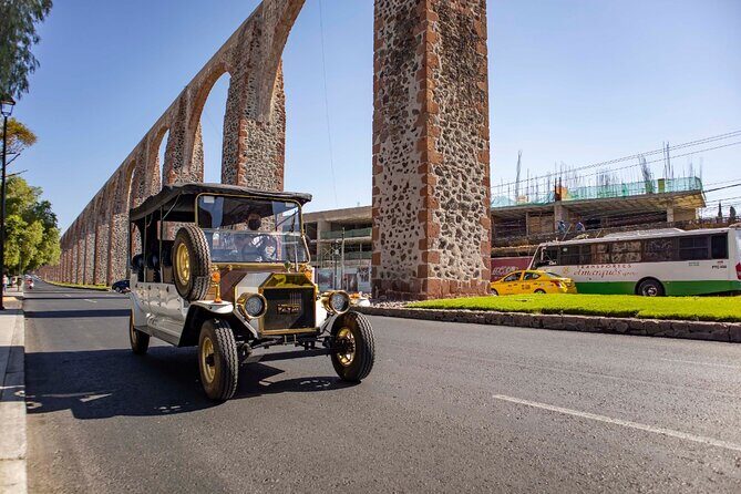 Queretaro: City Tour in Classic Ford T Vehicle - Handicrafts for Indigenous Regions of Querétaro
