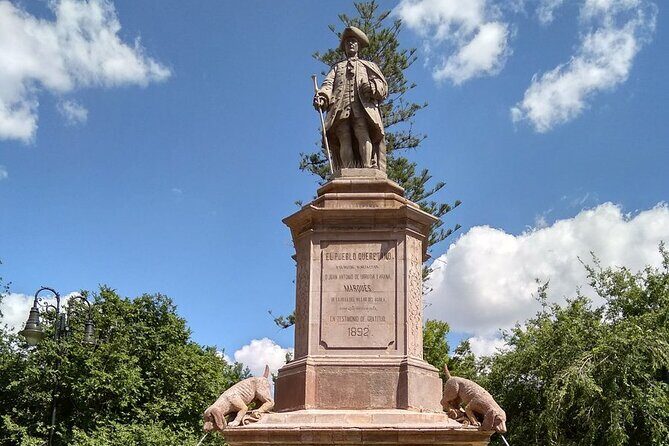 Queretaro: colonial architecture and history - Stop 1: El Acueducto de Queretaro and the city’s origin story