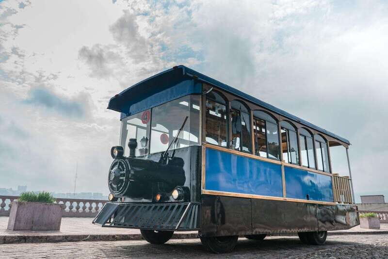 Querétaro: Tranvia Classic Trolley Car Guided Tour - Why a classic trolley tour works in Querétaro