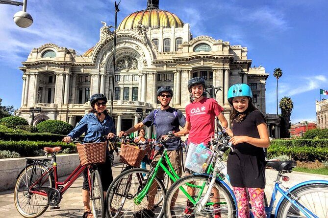 Ride Mexico City Historic Center, highlights w/ taco stop - Meeting near Chapultepec: bikes, helmets, and the safety vibe