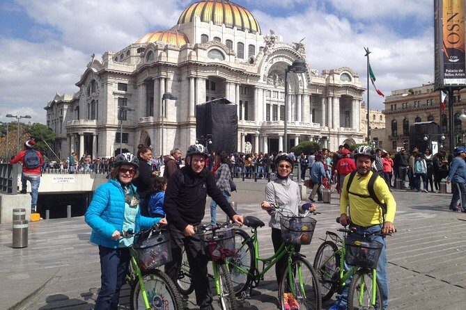Ride Mexico City Historic Center, highlights w/ taco stop - Stop 2: Paseo de la Reforma, Mexico City’s grand connector