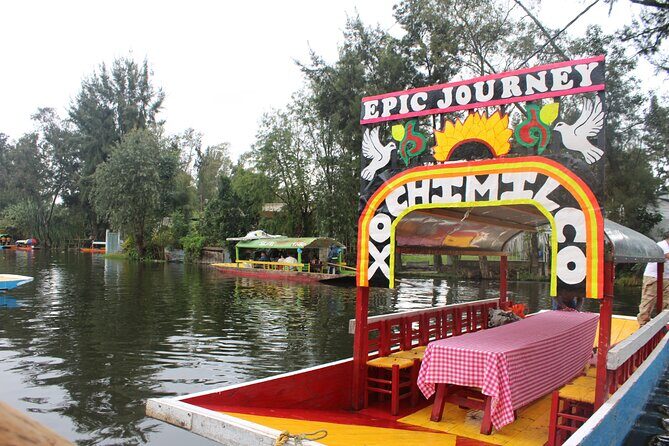 Riding Boats +Warm Mex Food+ Frida Kahlo's neighborhood (private) - Key things worth knowing before you go
