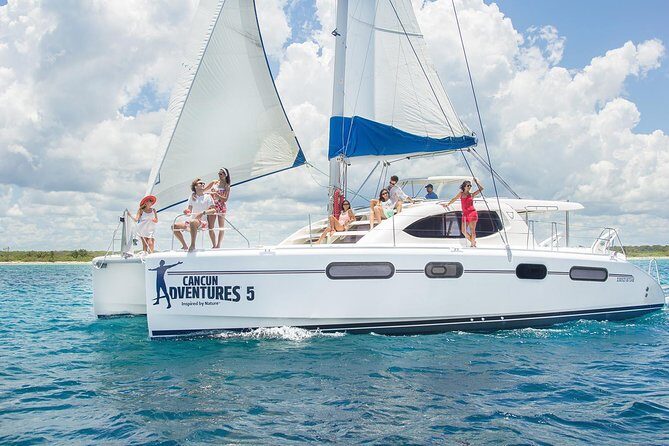 Riviera Maya Luxury Snorkeling Cruise with Lunch and Drinks - Boat Comfort and Crew Service: Clean Ride, Attentive Help