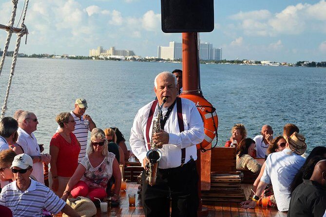 Romantic Dinner on a Spanish Galeon in Cancun - Cancun Views From the Water: Why This Feels Different Than a Beach Dinner
