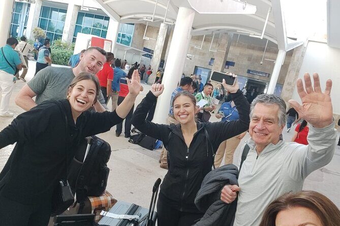 Round trip Private Transfer Cancun- Costa Mujeres/Playa Mujeres - Cancun Airport Pickup That Actually Finds You