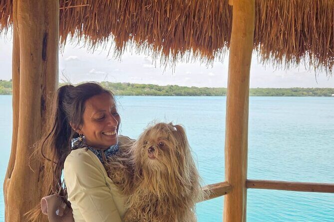 Sail 4hr in the most SECRET Spot of Bacalar and Beach Club. - The fruity picnic and hibiscus-flower water: where the day slows down