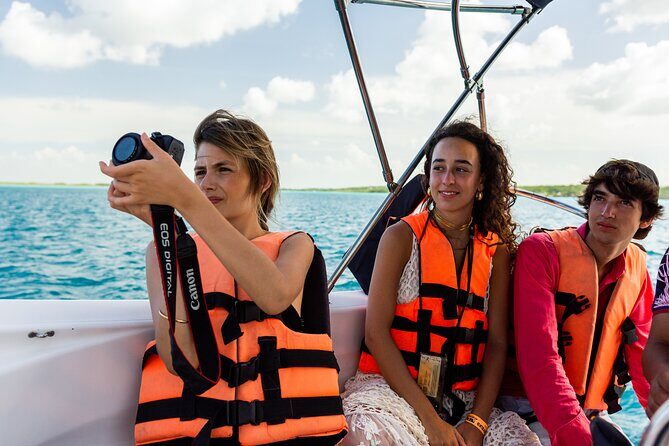Sailing Tour through the Lagoon of the 7 Colors - What’s Onboard: Snacks, Drinks, and Snorkeling Gear