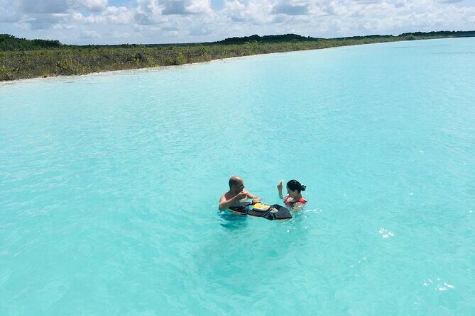Sailing Tour through the Laguna de los Siete Colores - When you’ll sail versus motor (and why that still feels good)