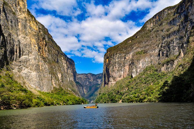 San Cris - Canyon of the Sump Miradores Chiapa - San Cris in Spanish - Cañón del Sumidero by boat: why this day trip feels bigger than it is