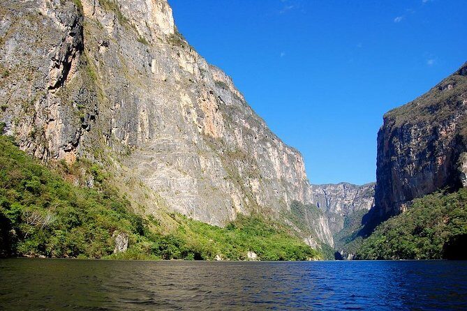 San Cris - Canyon of the Sump Miradores Chiapa - San Cris in Spanish - Stop 2 in Chiapa de Corzo: short town time, big heat reality