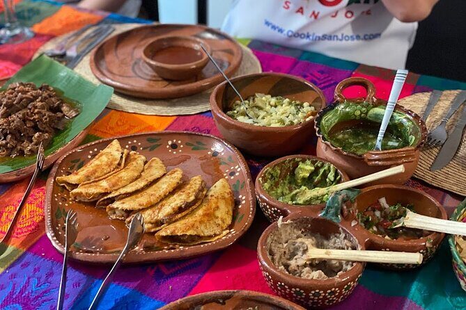 San Jose del Cabo Cooking Class Experience and Local Markets - Salsas and guacamole: learning the balance, not just the ingredients