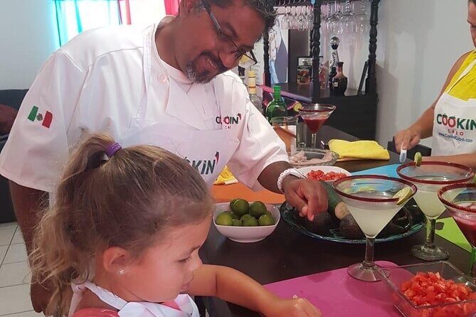 San Jose del Cabo Cooking Class Experience and Local Markets - Tequila tasting and hibiscus drinks: a fun prep-time lesson