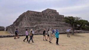 San Miguel: Cañada de la Virgen Archaeological Site Tour - Getting there from San Miguel: timing, transport, and first steps