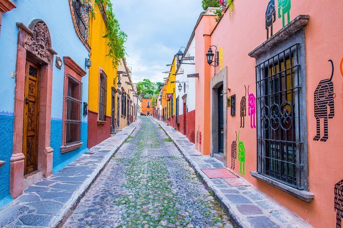 San Miguel de Allende Tour from Mexico City - Morning Logistics: Meeting Point, Hotel Pickup, and Passport Rules
