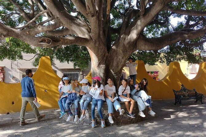 Sanmigueleando Tour for Kids and Adults - Stop-by-Stop: From San Francisco Church Games to Plaza Cívica Points