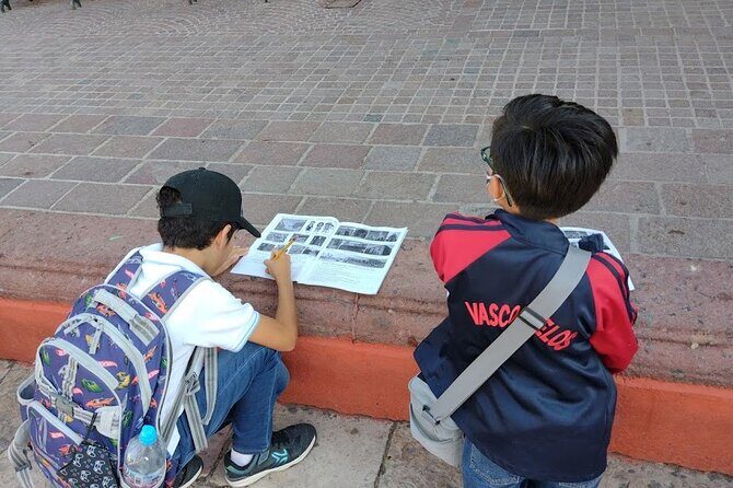Sanmigueleando Tour for Kids and Adults - Botica de Santa Teresita and Doce 18: Two Quick Stops, Lots of Personality