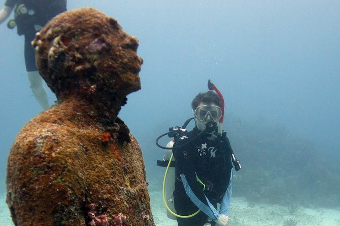 Scuba diving at MUSA the underwater museum for certified divers - Equipment included: what that means for your packing list
