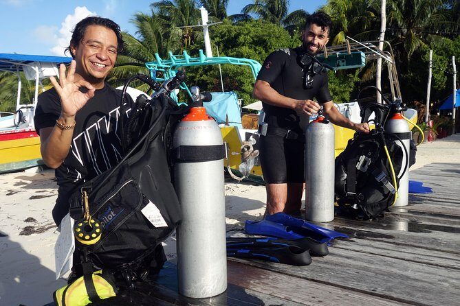 Scuba diving at MUSA the underwater museum for certified divers - Who this is for: certified divers only, and how to think about that