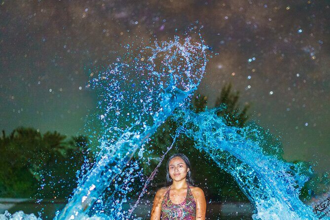 Shared Bioluminescence kayak tour in Holbox - Price and value: $58.90 for a shared kayak and a guide