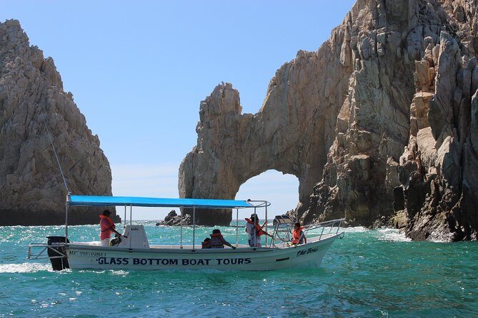 Shared ride to the arch of Cabo San Lucas - Stop 2: Playa de los Amantes (Love Beach) and the Story Behind the Rocks