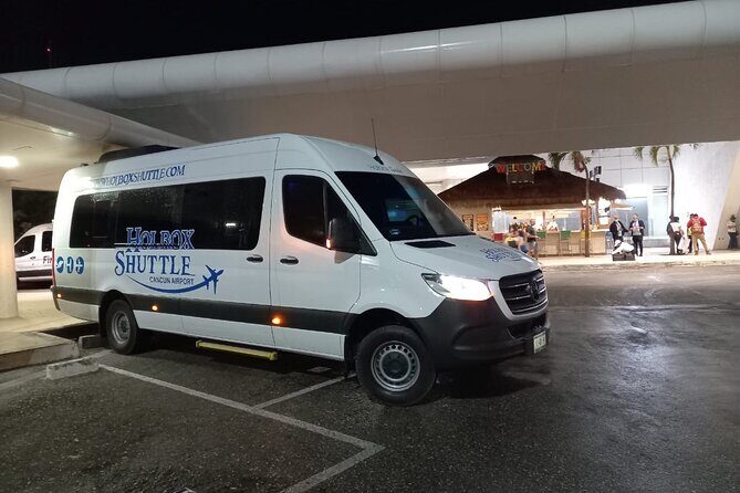 Shared Shuttle Cancun Airport to Holbox Ferry (Chiquila Port) - What it feels like in a shared shuttle (and who will like it)