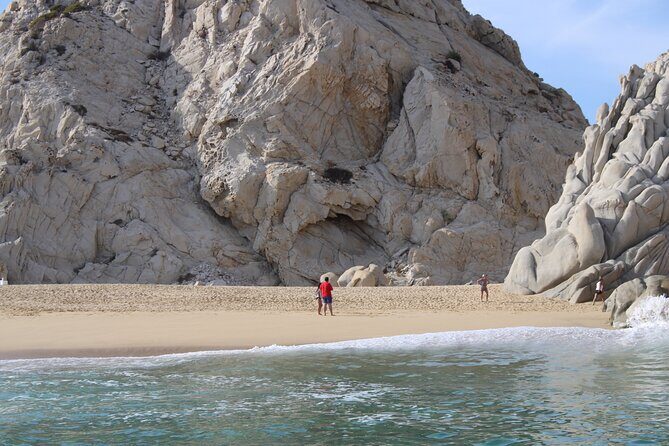 Shared Tour to the Arch of Cabo San Lucas - The Crew and the English Portion You Can Expect