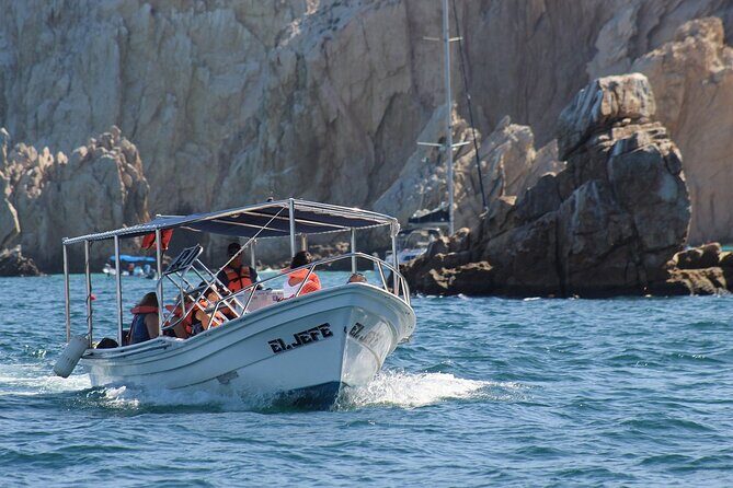 Shared walks to the arch of Cape San Lucas - What 50 Minutes on the Water Actually Feels Like