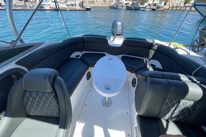 Small boat rental in cabo - Yamaha 28ft. - What’s included on the boat (and what’s not)