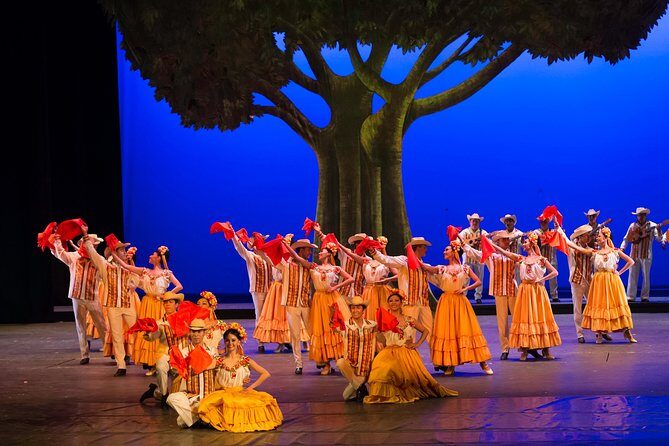 Small Group: Discover the Folkloric Ballet of Mexico - Timing: When You Arrive, When You Wait, When It Starts