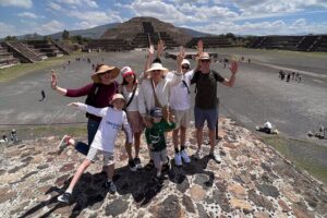 Small group: Teotihuacan, Basilica of Guadalupe and Tlatelolco - Plaza de las Tres Culturas (Tlatelolco area): ruins, a church stop, and modern Mexico City