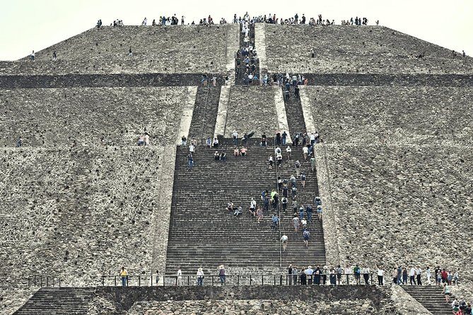 Small Group: Teotihuacan Pyramids and Shrine of Guadalupe with Lunch - Getting Through Teotihuacan Without Buying Trouble