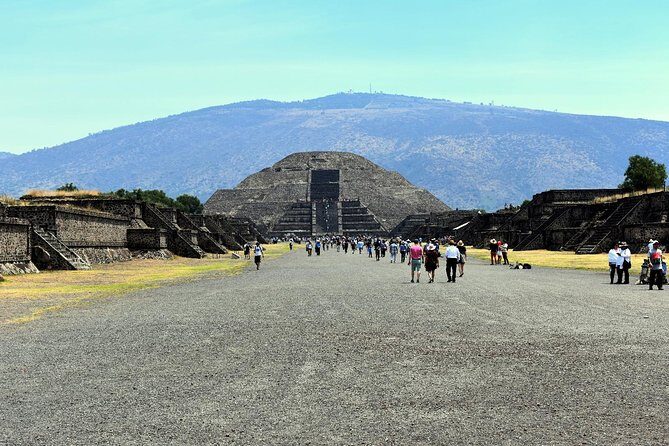 Small Group: Teotihuacan Pyramids and Shrine of Guadalupe with Lunch - Who Should Book This Teotihuacan and Guadalupe Tour