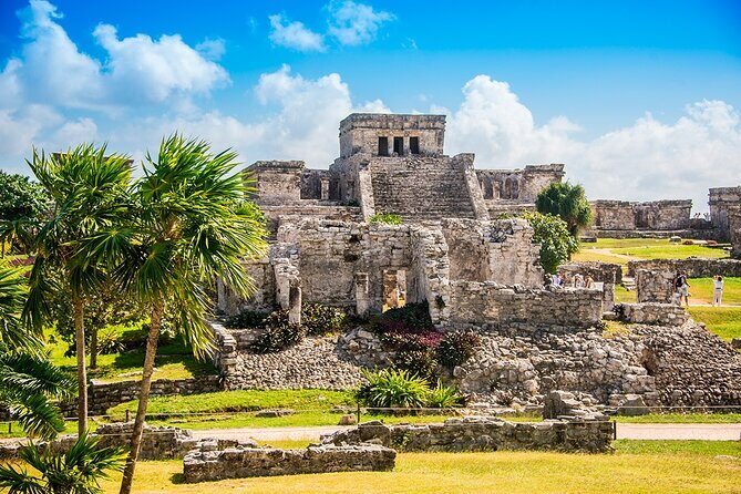 Small group tour in Tulum Ruins - Cenote Cave and GoPro pictures - Tulum Ruins With a Sea-View Walking Tour and Local Stories