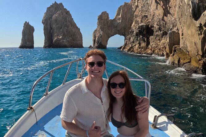Snorkel and arch tour in los cabos - Pelican Rock Snorkeling: 30–40 Minutes That’s All About Fish